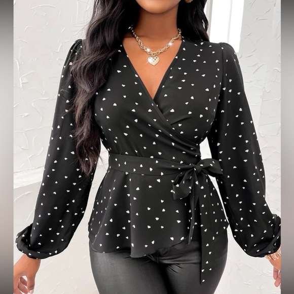 Hearts print belted peplum blouse - Picture 10 of 16